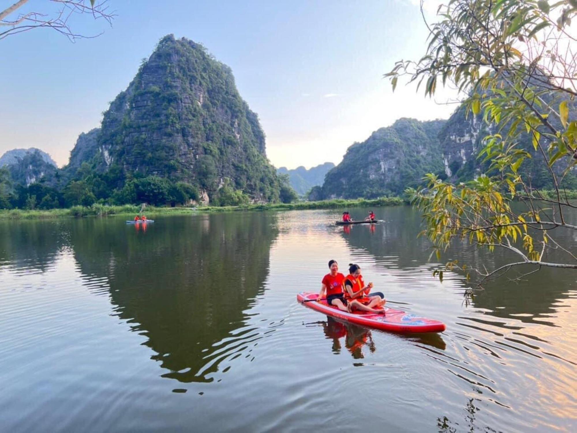 Xuan Son Lakeside Bungalow Ninh Binh Esterno foto
